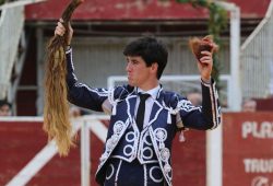 ¡EXITAZO! DE ESAU FERNANDEZ EN CAMAS