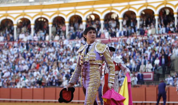 ROCA REY PASO POR EL QUIROFANO