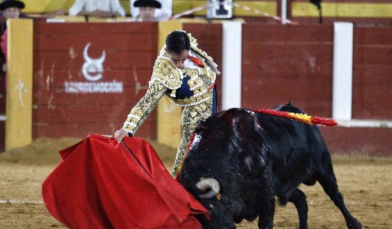 E. PONCE, EL PODERÍO – E. DE JUSTO, EL ARTE – JIMENEZ FORTES, EL VALOR