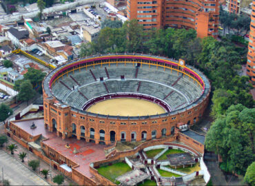 90 AÑOS CUMPLE LA MALTRATADA PLAZA DE TOROS DE SANTAMARIA