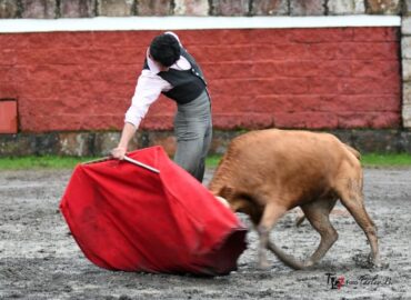 LLUVIOSO TENTADERO SE REALIZÓ EN LAS VENTAS DEL ESPIRITU SANTO