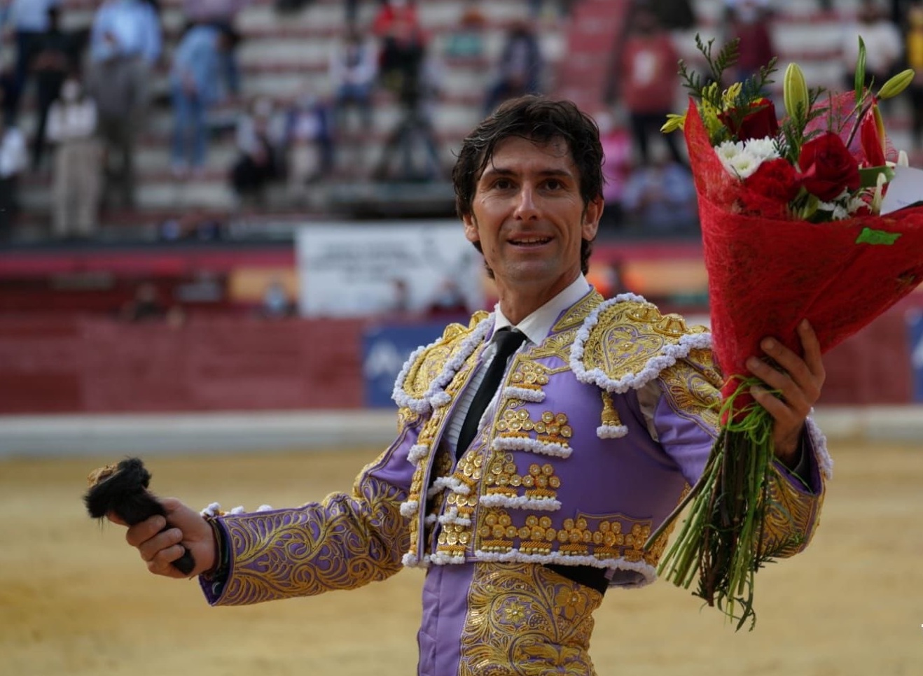 ALBERTO LAMELAS, BUEN TRIUNFO EN MONT DE MARSAN