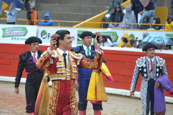 FRANCISCO DE MANUEL TRIUNFADOR EN MERIDA (VEN)