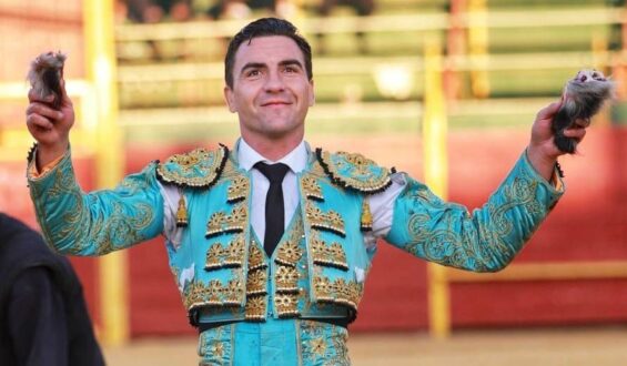 FAENAS DE GRAN NIVEL A TOROS DE FUENTE YMBRO ENCUMBRAN A O. CHACON – E. FERNANDEZ Y LOPEZ SIMON