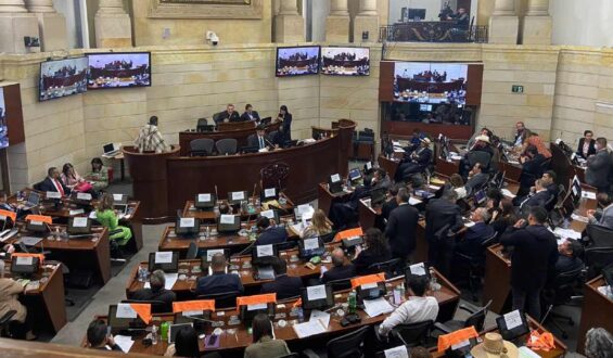 CARTA DE TAURINOS A MESA DIRECTIVA DEL SENADO DE LA REPUBLICA