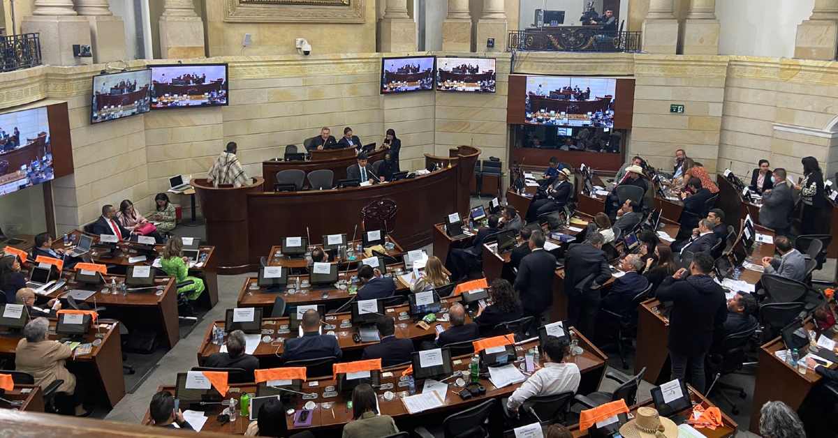 CARTA DE TAURINOS A MESA DIRECTIVA DEL SENADO DE LA REPUBLICA