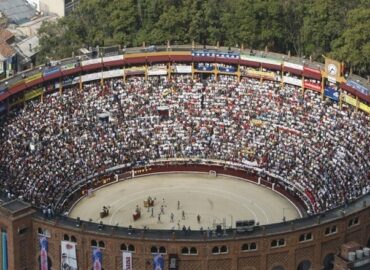 VOLVERAN LOS TOROS A LA SANTAMARIA. LA CORTE CONSTITUCIONAL ORDENÓ ABRIR LICITACION