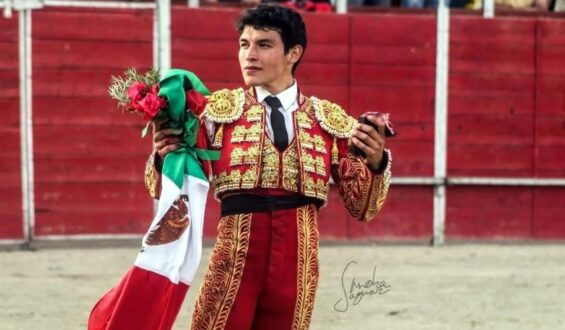 PUERTA GRANDE PARA ISAAC FONSECA Y CALERITO EN LA SEGUNDA DE LA COPA CHENEL