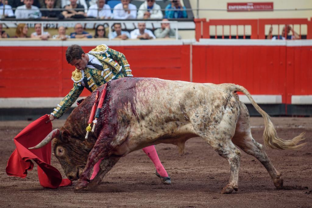 “EL JULI” OREJA EN SU DESPEDIDA