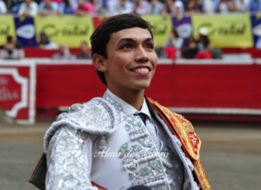 BRAVO “CONEJO” DE SALENTO PREMIADO CON LA VUELTA AL RUEDO