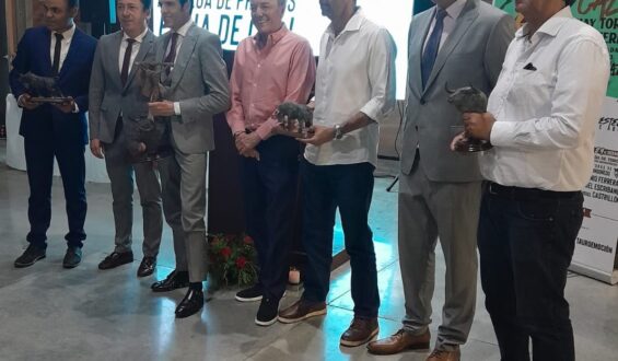 PREMIACION A LOS MEJORES DE LA FERIA DE CALI EN 2022