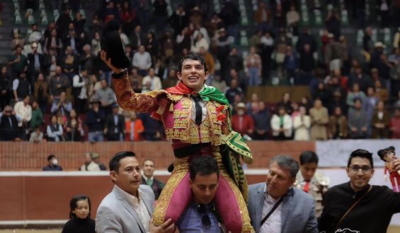 ISAAC FONSECA EN SOLITARIO… CINCO OREJAS