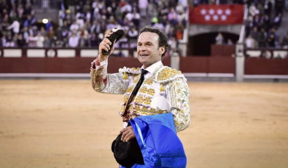 FERRERA.. OREJA EN LAS VENTAS