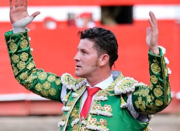 CRISTOBAL PARDO EN LOS CARTELES DE BAMBAMARCA.