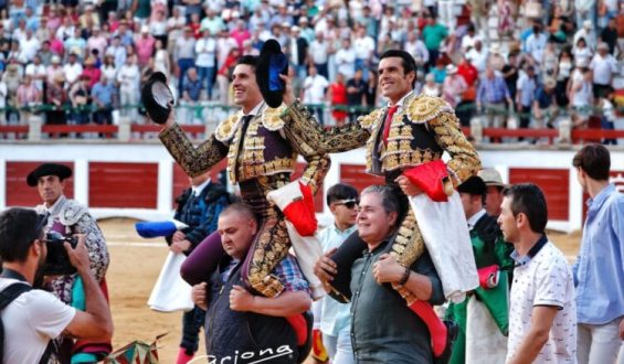 TARDE DE TRIUNFO Y ANGUSTIA EN CACERES