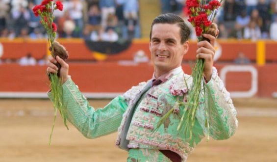 CON TRIUNFO DE DAVID GALVAN Y  COLOMBO SE ABRIÓ LA FERIA DE LIMA.