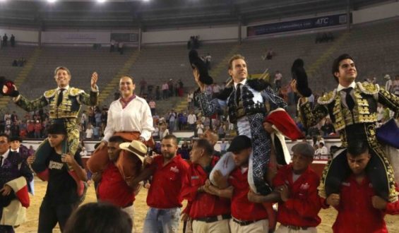 CON FESTIVAL Y CORRIDA APOTEOSICA SE CERRÓ LA FERIA DE CALI 66