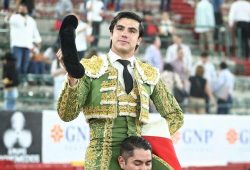 JESUS ENRIQUE COLOMBO APROVECHA LAS OPORTUNIDADES EN MEXICO