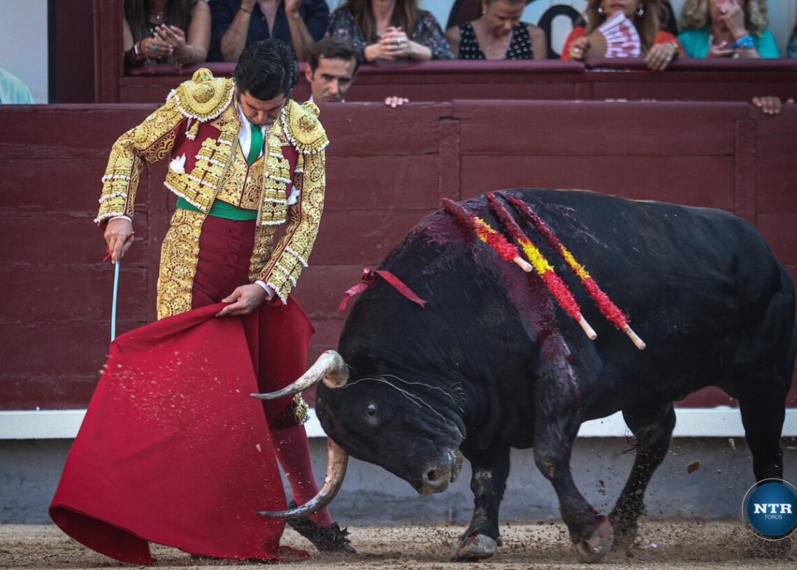 SIN OREJAS LA CORRIDA DE LA PRENSA EN SUS 125 AÑOS. FAENA PARA EL RECUERDO DE MORANTE DE LA PUEBLA.
