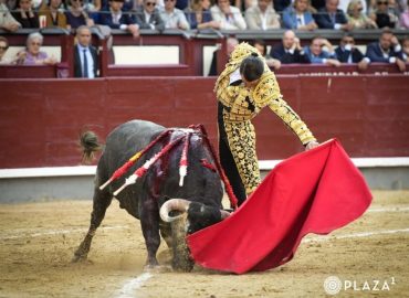 SOLITARIA OREJA PARA UCEDA LEAL EN LA NOVENA DE SAN ISIDRO