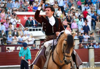 ACCIDENTADA Y DESLUCIDA CORRIDA DE REJONES DE “LOS ESPARTALES”