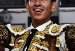 NOVILLEROS SANCHEZ DAN MANEJO DESPECTIVO A LA PRENSA