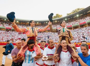 PUERTA GRANDE PARA FORTES Y F. ADRIAN EN PAMPLONA Y PALMAS PARA JUAN DE CASTILLA EN CERET
