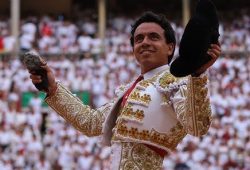 CONTINÚA LA RUTA TRIUNFAL DE JUAN DE CASTILLA EN PLAZAS FRANCESAS