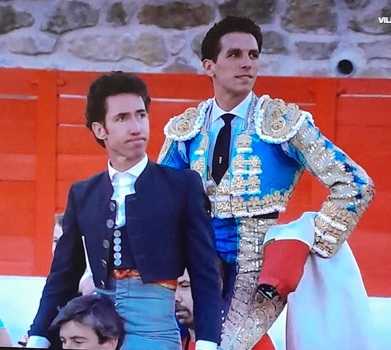 CUATRO OREJAS  G. MARIN Y DOS L. HERNANDEZ EN SACEDON