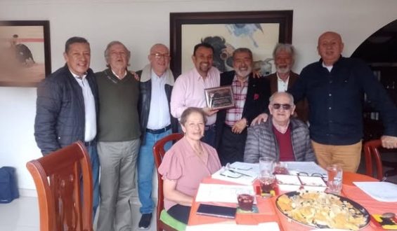 RECONOCIMIENTO A UN GRAN TAURINO