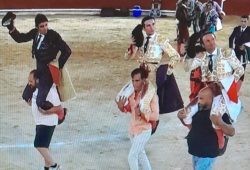 FERRERA, PERERA Y MOLINA TRIPLE  PUERTA GRANDE  EN TARAZONA