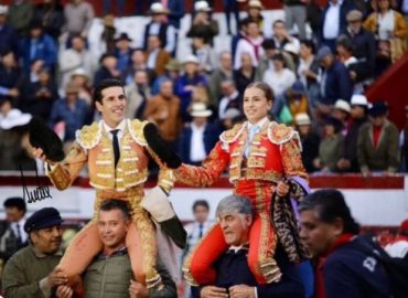 GRAN TRIUNFO DE TALAVANTE Y OLGA CASADO EN LATACUNGA