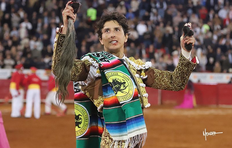 CORTA TEMPORADA MEXICANA AFRONTA  ROCA REY  ANTES DE VENIR A COLOMBIA