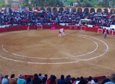 CARTEL DE TOREROS COLOMBIANOS EN VILLAPINZON