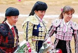 HOMENAJE A LAS MUJERES EN SU DIA