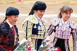 HOMENAJE A LAS MUJERES EN SU DIA