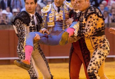 ROCA REY: LA HONRADEZ DE UN TORERO QUE SE JUEGA LA VIDA CADA TARDE