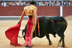 SOLITARIA OREJA PARA A. TALAVANTE CON UN BIS DE TORREALTA