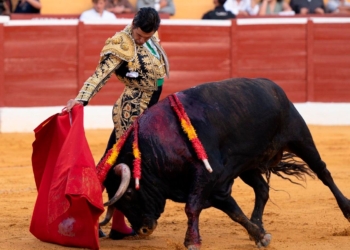 EN MARBELLA SE REPARTEN OCHO OREJAS MORANTE, TALAVANTE Y DE MIRANDA