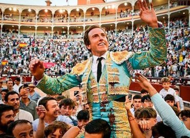 UN EPÍLOGO DE FERIA CON TRIUNFO DE ROMÁN A HOMBROS