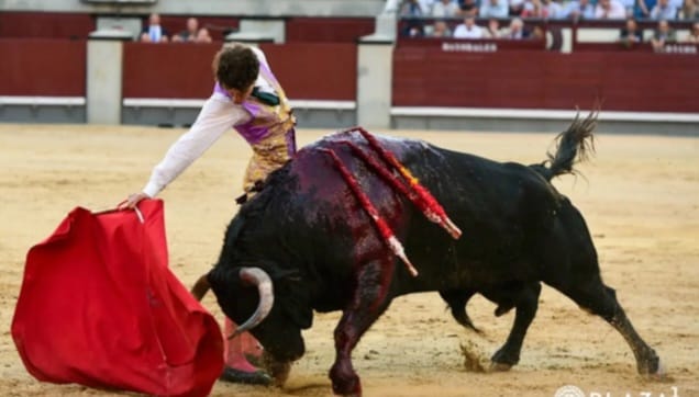 TARDE ÉPICA DE VICTOR HERNANDEZ CON DOS PALIZONES