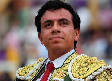 PAMPLONA Y CERET OBJETIVOS PARA TRIUNFAR DE JUAN DE CASTILLA