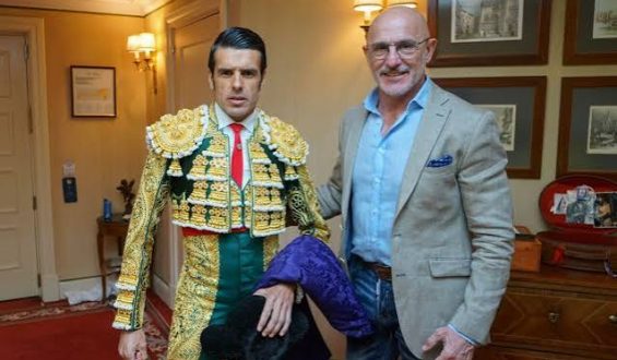 LUIS DE LA FUENTE, CAMPEON DEL MUNDO Y TAURINO QUE RECONOCE SU AFICIÓN