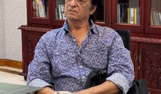 MERECIDO RECONOCIMIENTO AL MAESTRO ALBERTO MESA MENDOZA